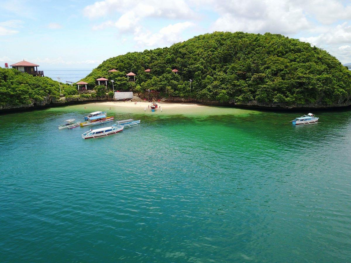 Alona'S Traditional Filipino Home Near 100 Islands Wharf Alaminos Εξωτερικό φωτογραφία